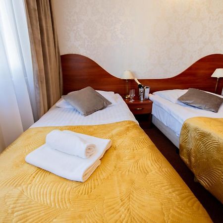 Hotel Grand Felix Cracovia Exterior foto