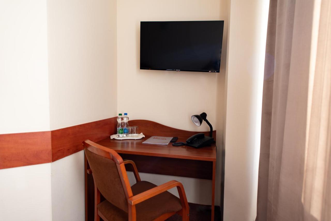 Hotel Grand Felix Cracovia Exterior foto
